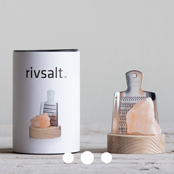 RIVSALT Pink Himalayan Rock Salt with Metal Grater and Wooden Stand New in Box - Picture 4 of 5